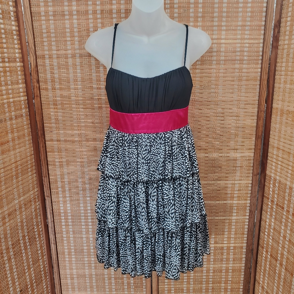 ♧ Vintage Ruby Rox Tiered Empire Waist Dress with Animal Print Size Small